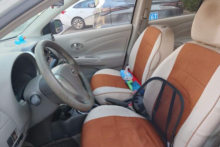 Used Nissan Sunny 2014 1.5XE CVT Elite Edition Left Front Seat