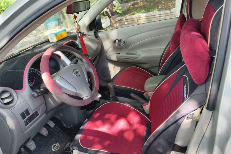 Used Nissan Sunny 2014 1.5XE Manual Comfort Edition Left Front Seat
