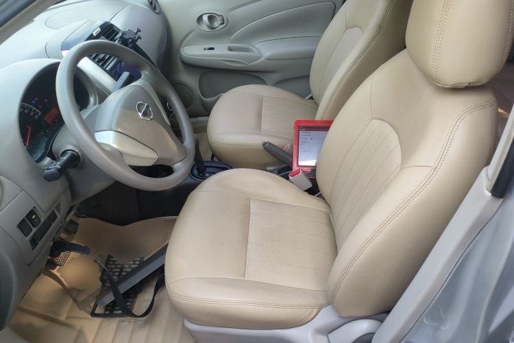 Used Nissan Sunny 2014 1.5XE CVT Comfort Edition Left Front Seat