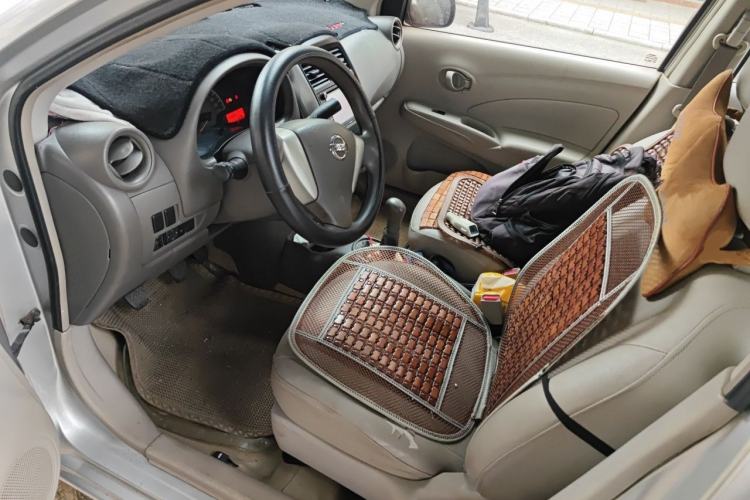 Used Nissan Sunny 2014 1.5XE Manual Elite Edition Left Front Seat