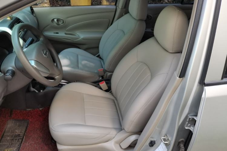 Used Nissan Sunny 2014 1.5XE CVT Elite Edition Left Front Seat