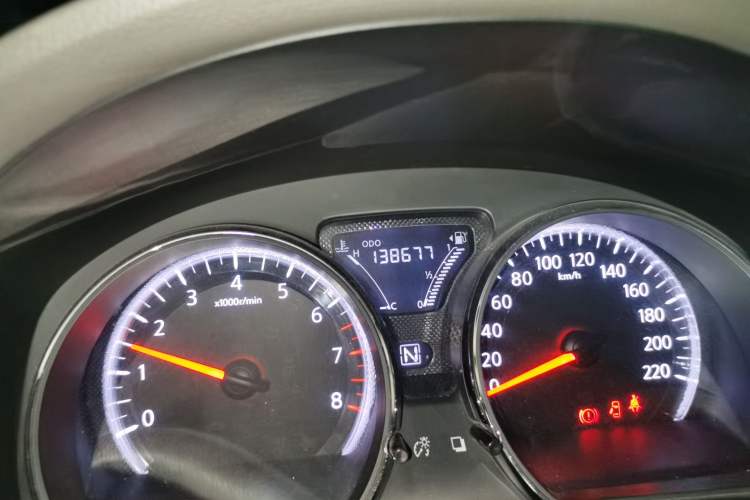 Used Nissan Sunny 2014 1.5XL CVT Luxury Edition Odometer Close Up