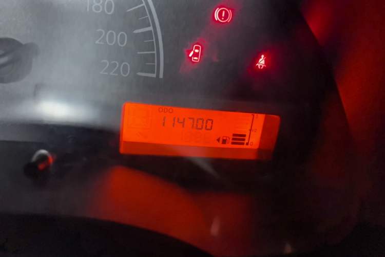 Used Nissan Sunny 2014 1.5XE Manual Comfort Edition Odometer Close Up
