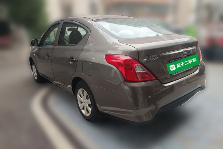 Used Nissan Sunny 2014 1.5XE Manual Elite Edition Rear Left 45 Deg