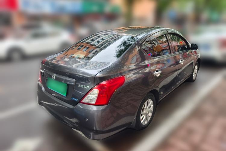 Used Nissan Sunny 2014 1.5XE Manual Elite Edition Rear Right 45 Deg