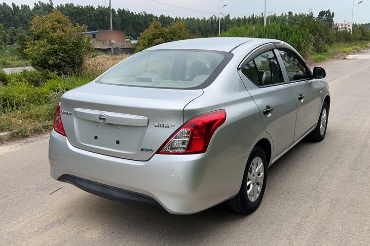Used Nissan Sunny 2014 1.5XE Manual Comfort Edition Rear Right 45 Deg