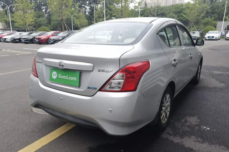 Used Nissan Sunny 2014 1.5XE Manual Elite Edition Rear Right 45 Deg
