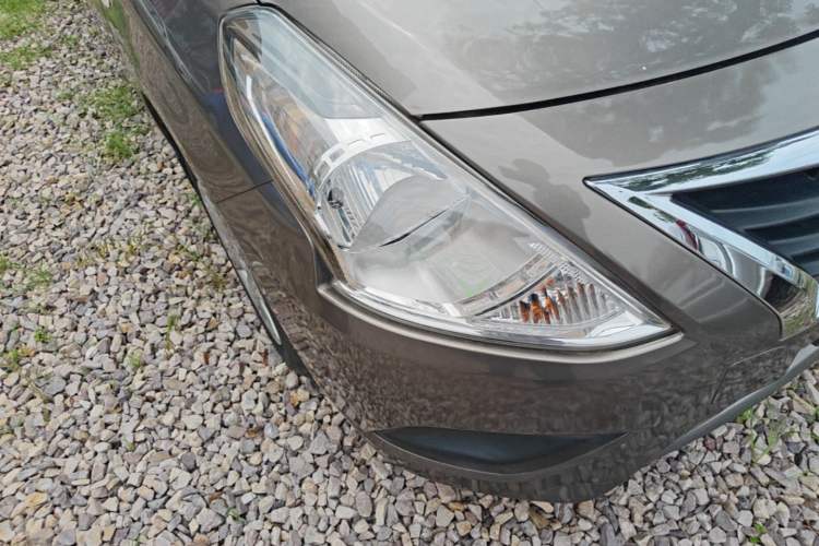 Used Nissan Sunny 2014 1.5XE CVT Elite Edition Right Front Headlight