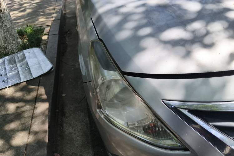 Used Nissan Sunny 2014 1.5XE Manual Comfort Edition Right Front Headlight