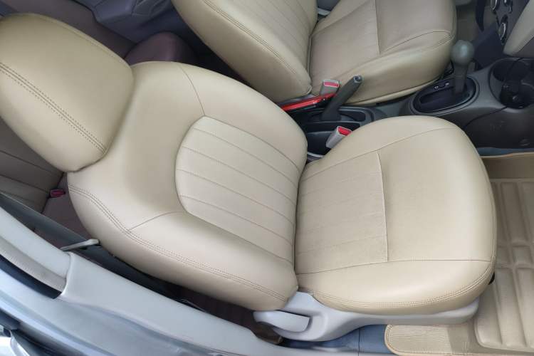 Used Nissan Sunny 2014 1.5XE CVT Comfort Edition Right Front Seat