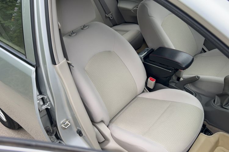Used Nissan Sunny 2014 1.5XE Manual Comfort Edition Right Front Seat
