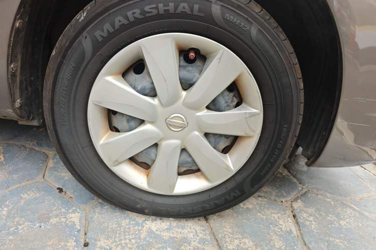 Used Nissan Sunny 2014 1.5XE Manual Elite Edition Right Front Wheel Hub