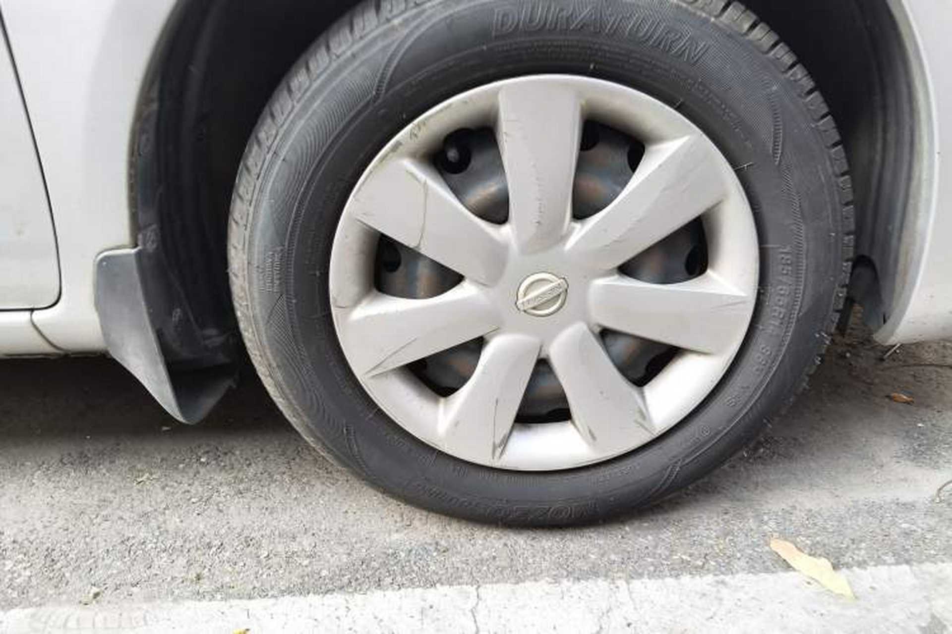 Used Nissan Sunny 2014 1.5XE Manual Elite Edition Right Front Wheel Hub