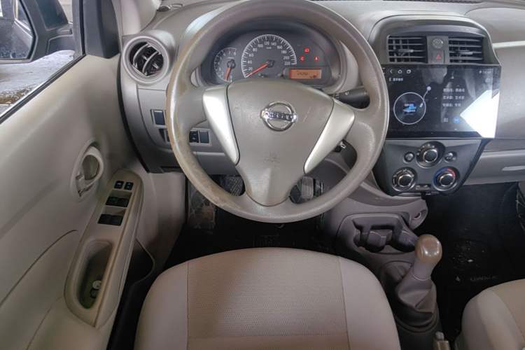 Used Nissan Sunny 2014 1.5XE Manual Elite Edition Steering Wheel