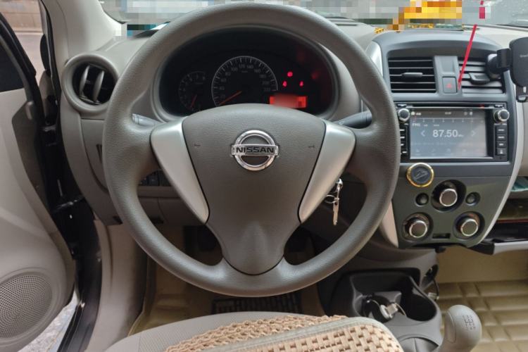 Used Nissan Sunny 2014 1.5XE Manual Elite Edition Steering Wheel