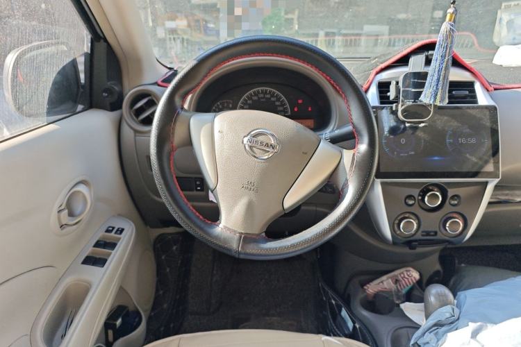 Used Nissan Sunny 2014 1.5XE Manual Comfort Edition Steering Wheel