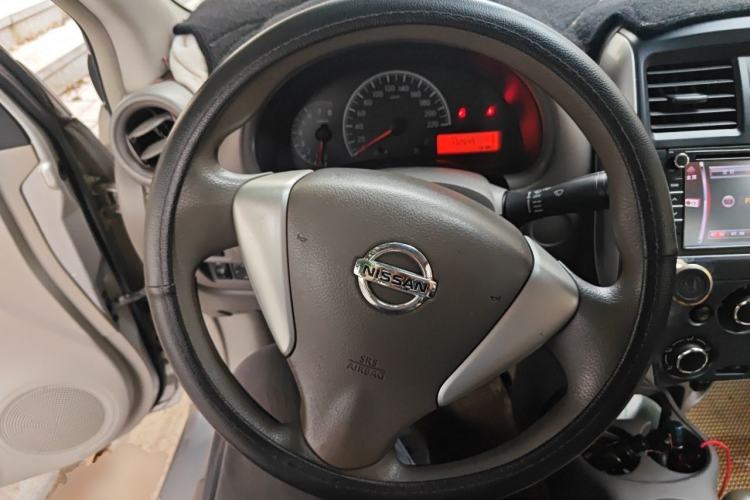 Used Nissan Sunny 2014 1.5XE Manual Elite Edition Steering Wheel
