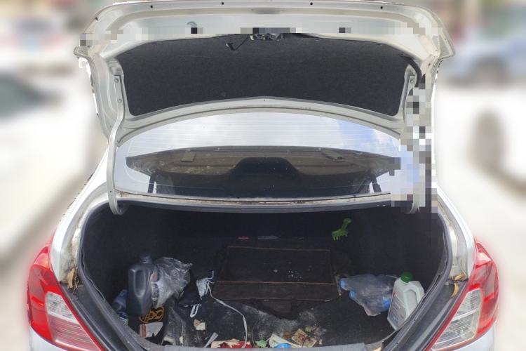 Used Nissan Sunny 2014 1.5XE Manual Elite Edition Trunk
