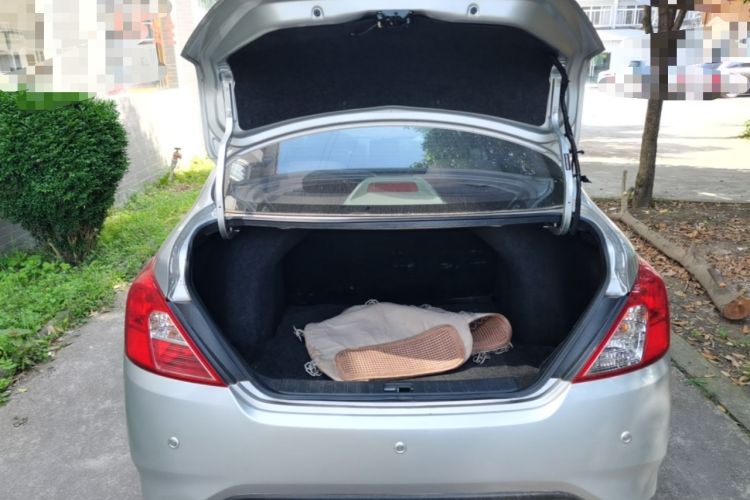 Used Nissan Sunny 2014 1.5XE CVT Elite Edition Trunk