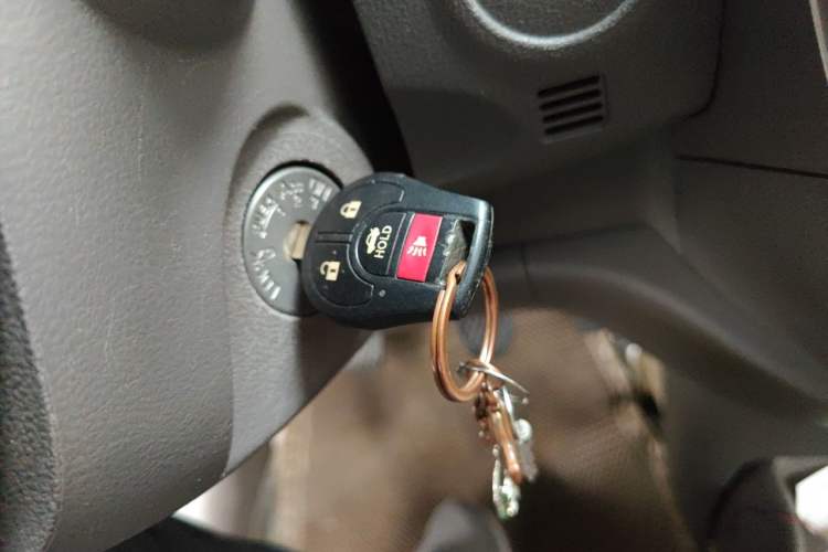 Used Nissan Sunny 2014 1.5XE Manual Elite Edition Vehicle Key