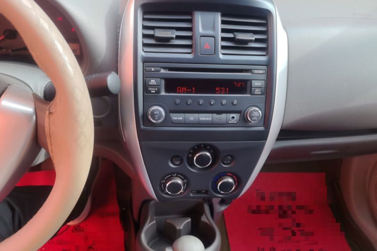 Used Nissan Sunny 2014 1.5XE CVT Comfort Edition Audio And AC Panel