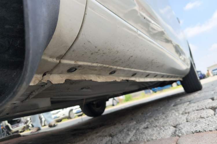 Used Nissan Sunny 2014 1.5XE Manual Comfort Edition Chassis Front Left