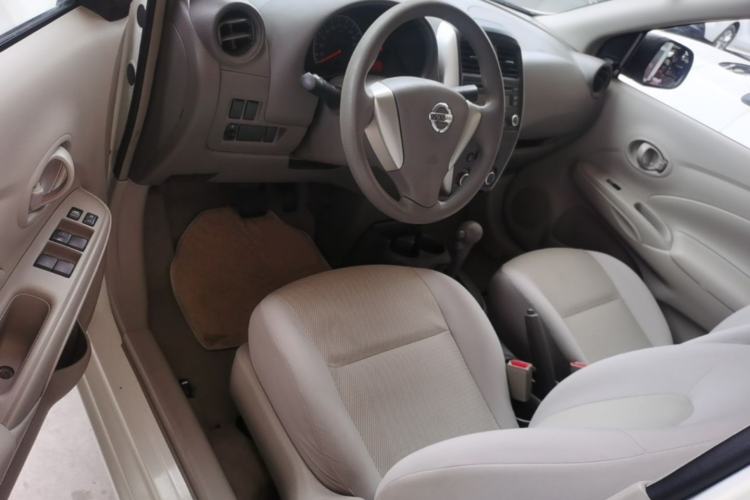 Used Nissan Sunny 2014 1.5XE CVT Comfort Edition Driver Seat