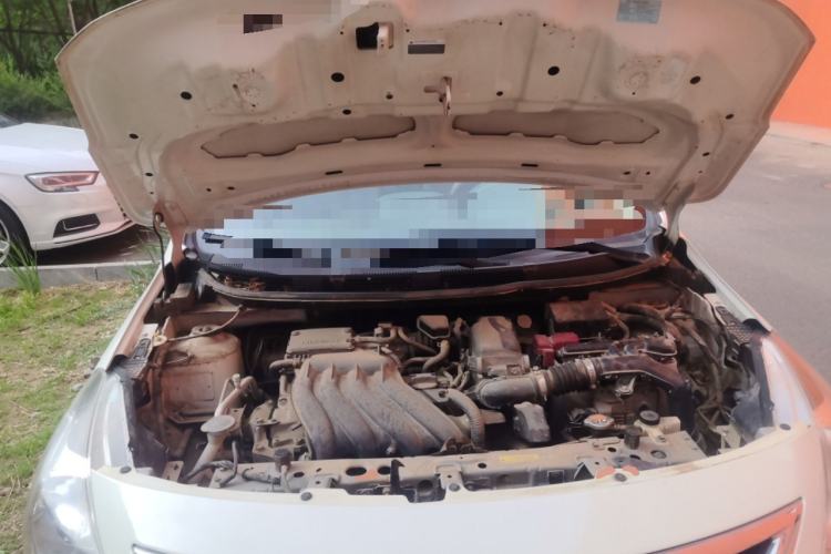 Used Nissan Sunny 2014 1.5XE CVT Comfort Edition Engine Bay