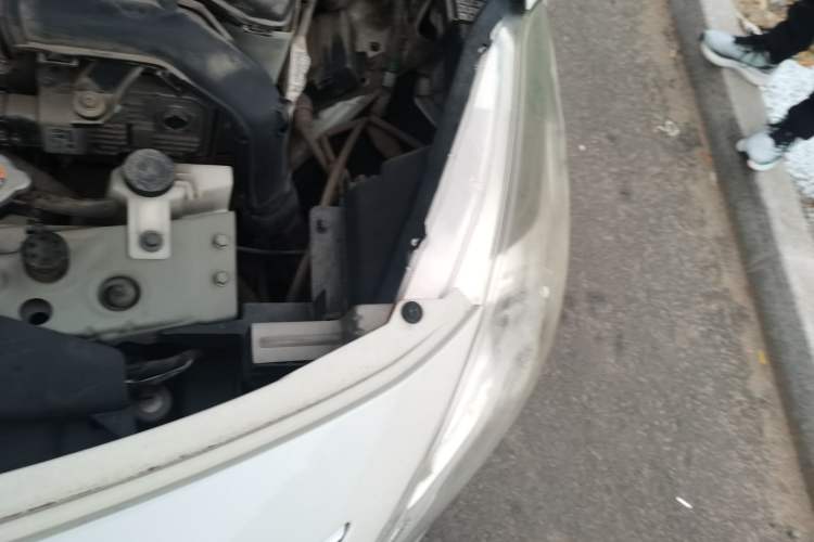 Used Nissan Sunny 2014 1.5XE CVT Elite Edition Engine Bay Left