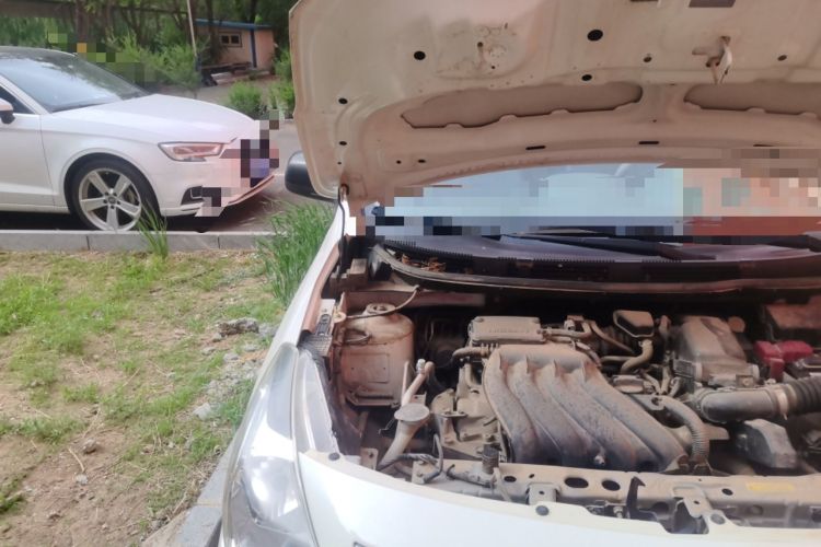 Used Nissan Sunny 2014 1.5XE CVT Comfort Edition Engine Bay Right