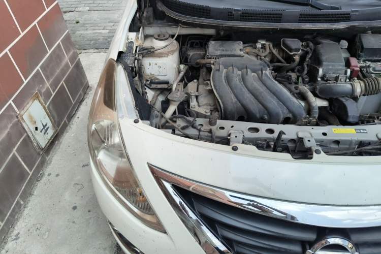 Used Nissan Sunny 2014 1.5XE Manual Comfort Edition Engine Bay Right