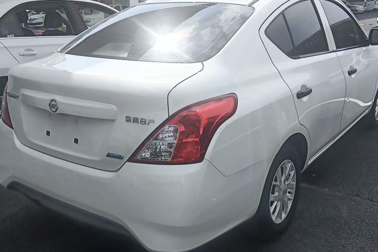 Used Nissan Sunny 2014 1.5XE Manual Comfort Edition Exterior 3