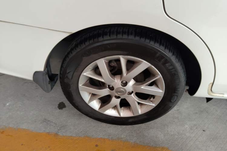 Used Nissan Sunny 2014 1.5XL CVT Luxury Edition Exterior 5