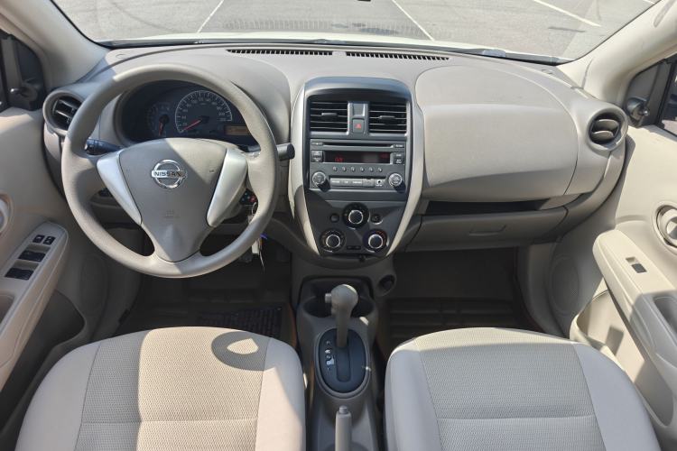 Used Nissan Sunny 2014 1.5XE CVT Comfort Edition Interior 3