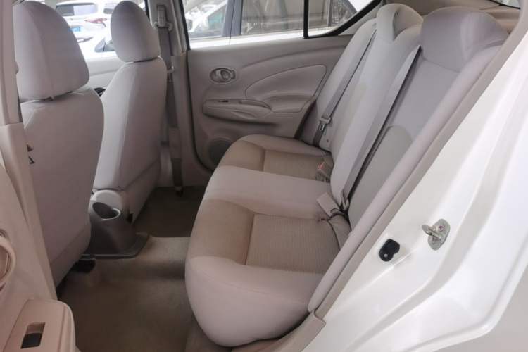 Used Nissan Sunny 2014 1.5XE CVT Comfort Edition Left Rear Seat