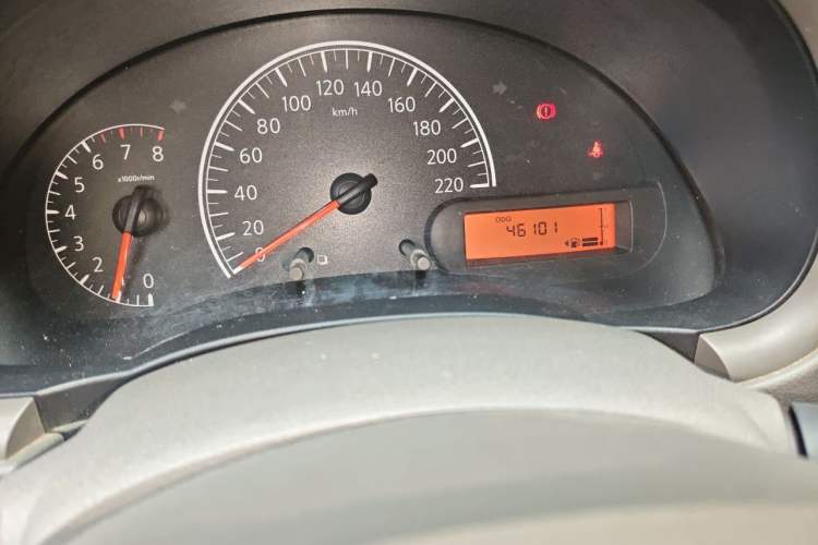 Used Nissan Sunny 2014 1.5XE Manual Comfort Edition Odometer Close Up