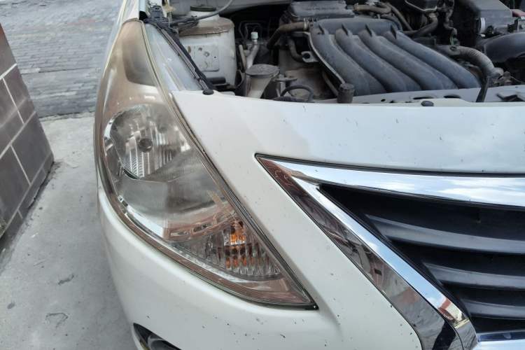 Used Nissan Sunny 2014 1.5XE Manual Comfort Edition Right Front Headlight