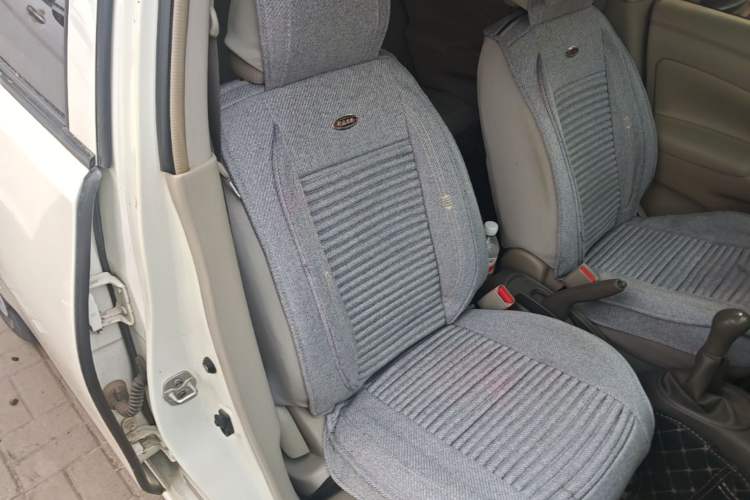 Used Nissan Sunny 2014 1.5XE Manual Comfort Edition Right Front Seat