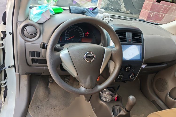 Used Nissan Sunny 2014 1.5XE Manual Comfort Edition Steering Wheel