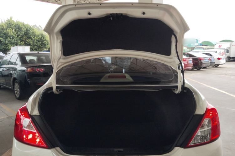 Used Nissan Sunny 2014 1.5XL CVT Luxury Edition Trunk