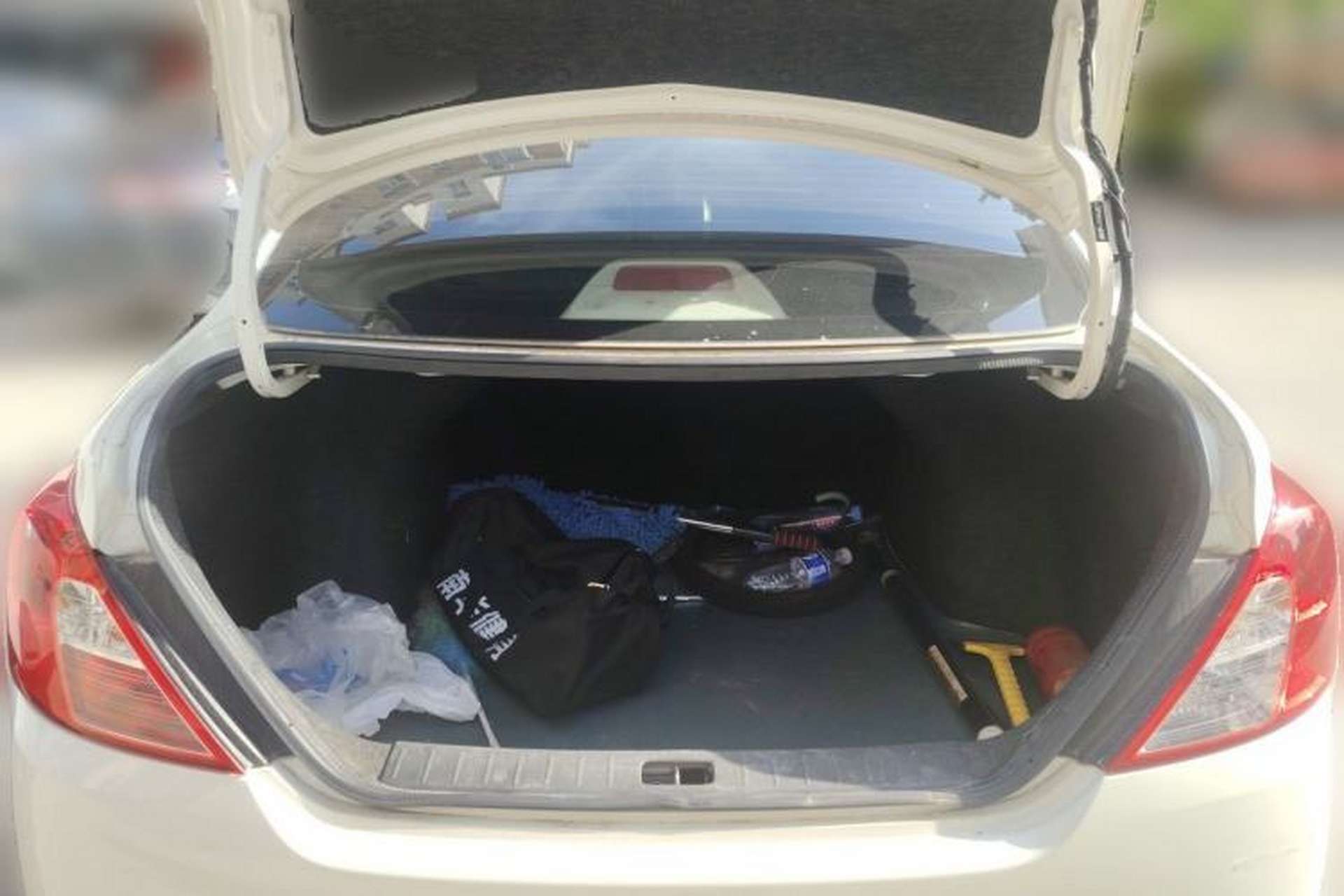 Used Nissan Sunny 2014 1.5XE Manual Comfort Edition Trunk