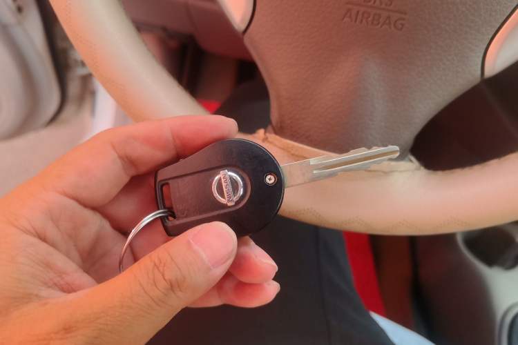 Used Nissan Sunny 2014 1.5XE CVT Comfort Edition Vehicle Key