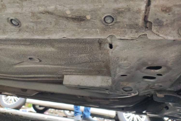 Used Nissan Sunny 2014 1.5XE Manual Comfort Edition Chassis Front Right