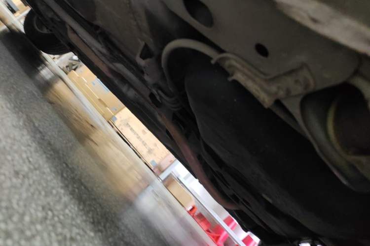 Used Nissan Sunny 2014 1.5XE Manual Comfort Edition Chassis Rear Left