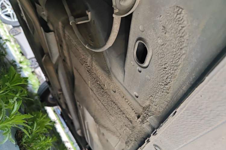 Used Nissan Sunny 2014 1.5XE Manual Comfort Edition Chassis Rear Right