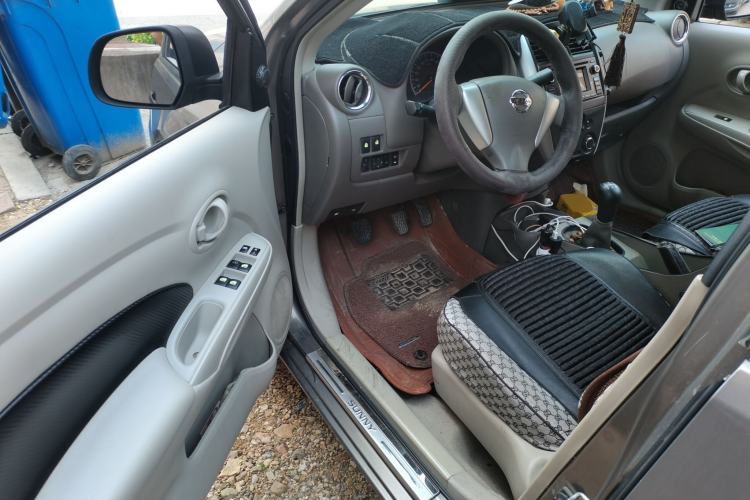 Used Nissan Sunny 2014 1.5XE Manual Elite Edition Driver Seat