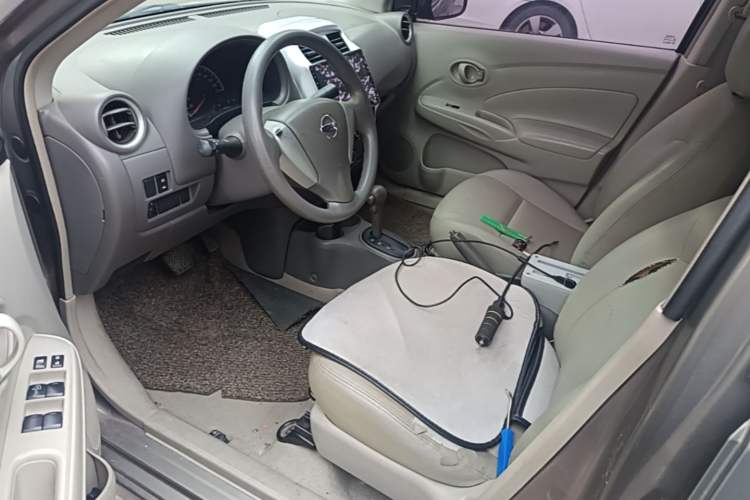 Used Nissan Sunny 2014 1.5XE CVT Comfort Edition Driver Seat