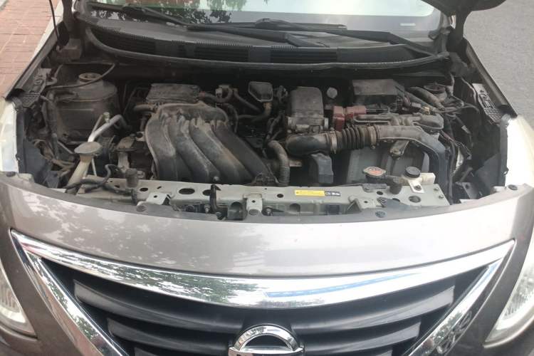 Used Nissan Sunny 2014 1.5XE Manual Elite Edition Engine Bay