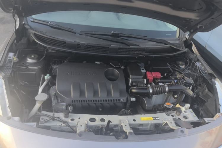 Used Nissan Sunny 2014 1.5XL Manual Deluxe Edition Engine Bay