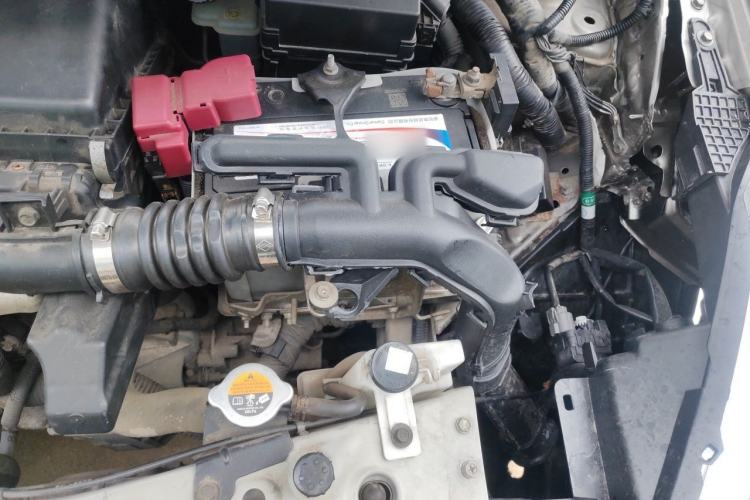 Used Nissan Sunny 2014 1.5XE Manual Comfort Edition Engine Bay Left